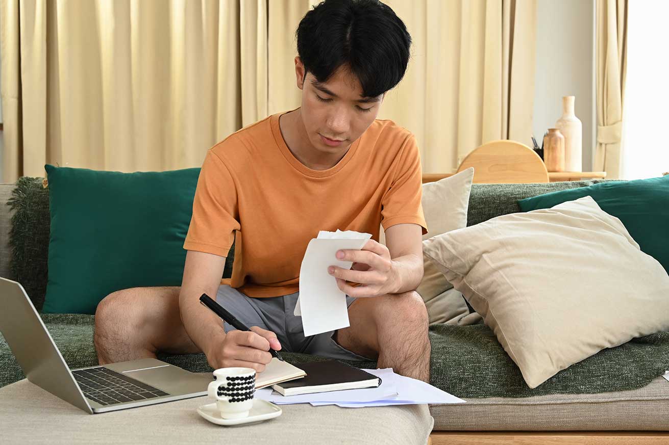 14 Ways to Cut Household Expenses_Thumb